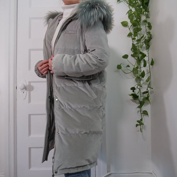 Long Super warm winter voat with beautiful faux fur collar - Picture 12 of 15